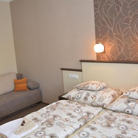 Bodza Apartmanok Eger Phòng bức ảnh