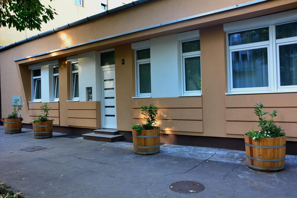 Bodza Apartmanok Eger Phòng bức ảnh