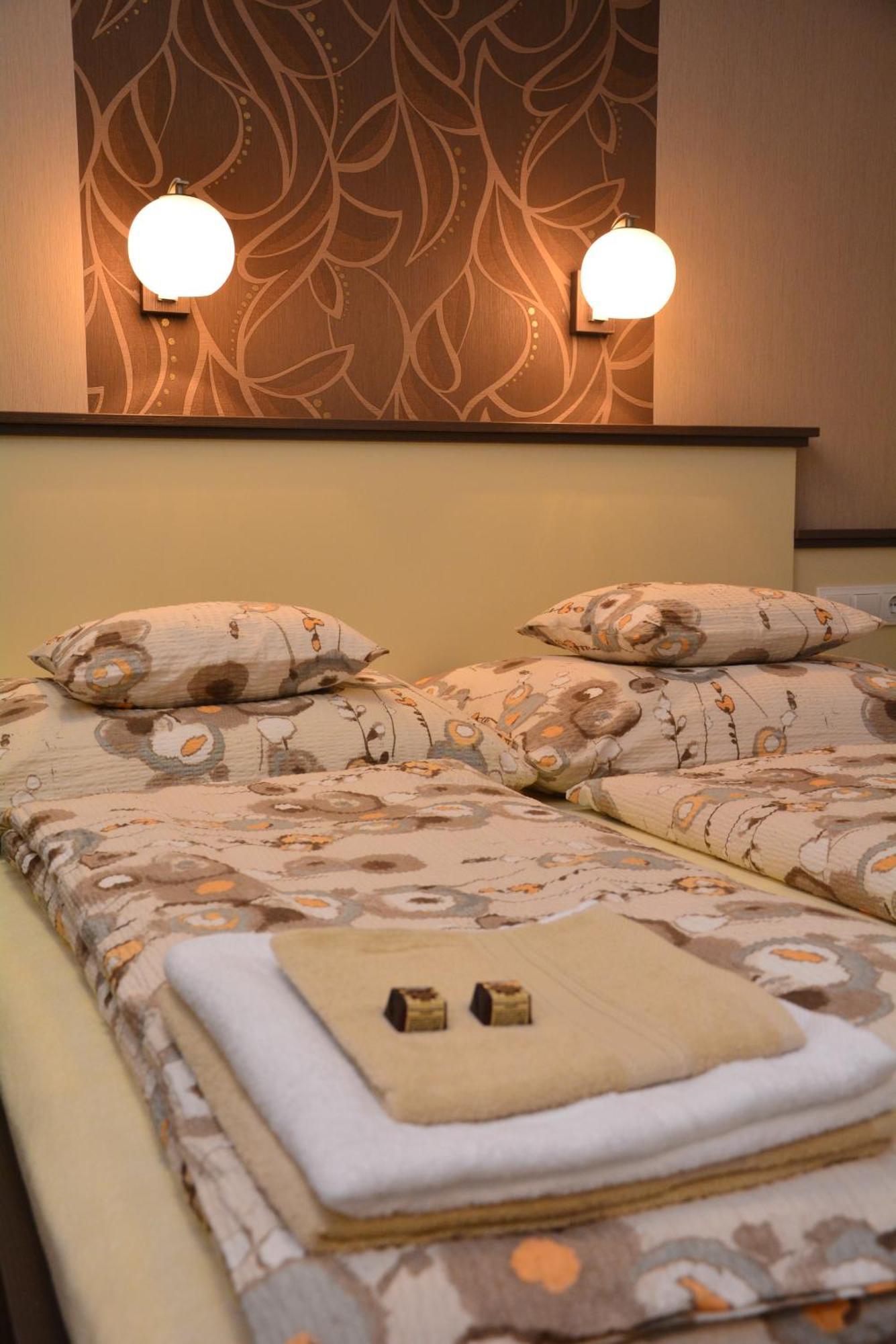 Bodza Apartmanok Eger Phòng bức ảnh